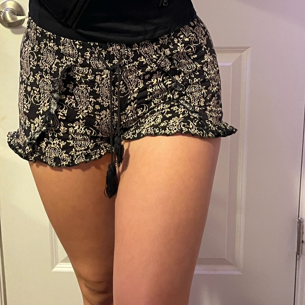 Summer shorts Size XS. good condition